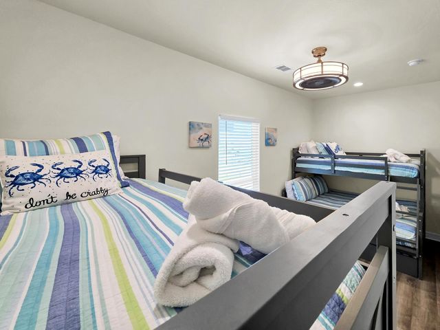 873 Townsend Drive, Crystal Beach, TX 77650