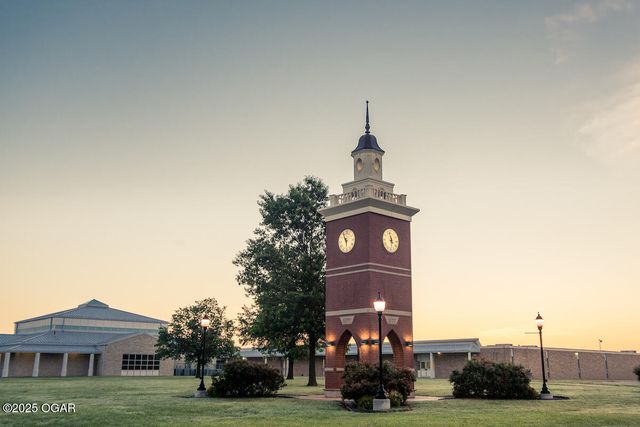 900 Aberdeen Avenue, Carl Junction, MO 64834