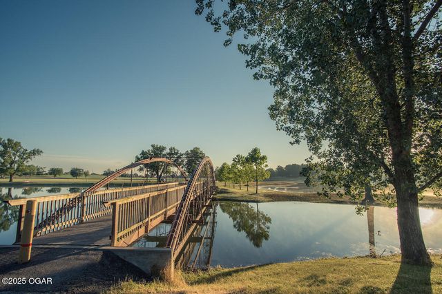 900 Aberdeen Avenue, Carl Junction, MO 64834