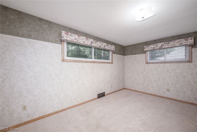 5665 Echodell Avenue NW, North Canton, OH 44720