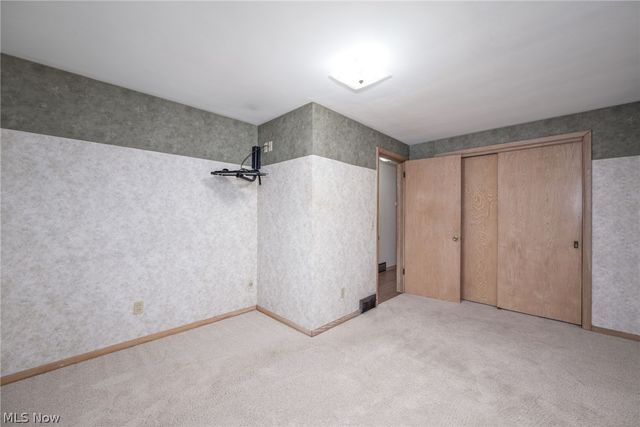 5665 Echodell Avenue NW, North Canton, OH 44720