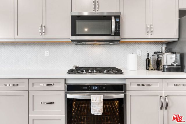 17105 Zion Drive, Canyon Country, CA 91387