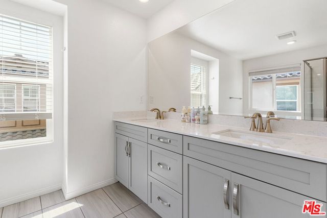 17105 Zion Drive, Canyon Country, CA 91387