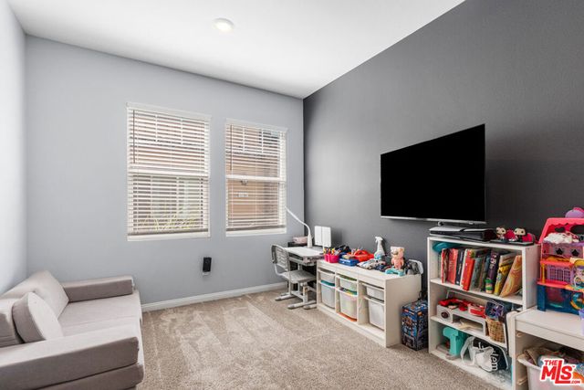 17105 Zion Drive, Canyon Country, CA 91387