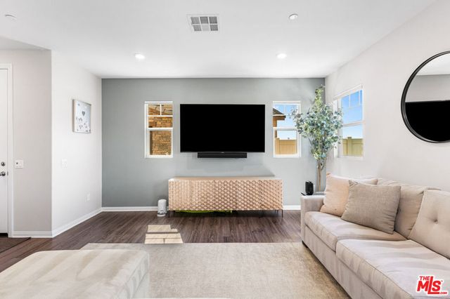 17105 Zion Drive, Canyon Country, CA 91387