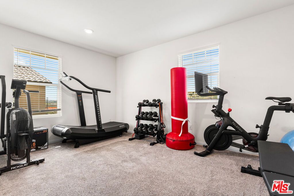 Image 21 of property listing at 17105 Zion Drive, Canyon Country, CA 91387