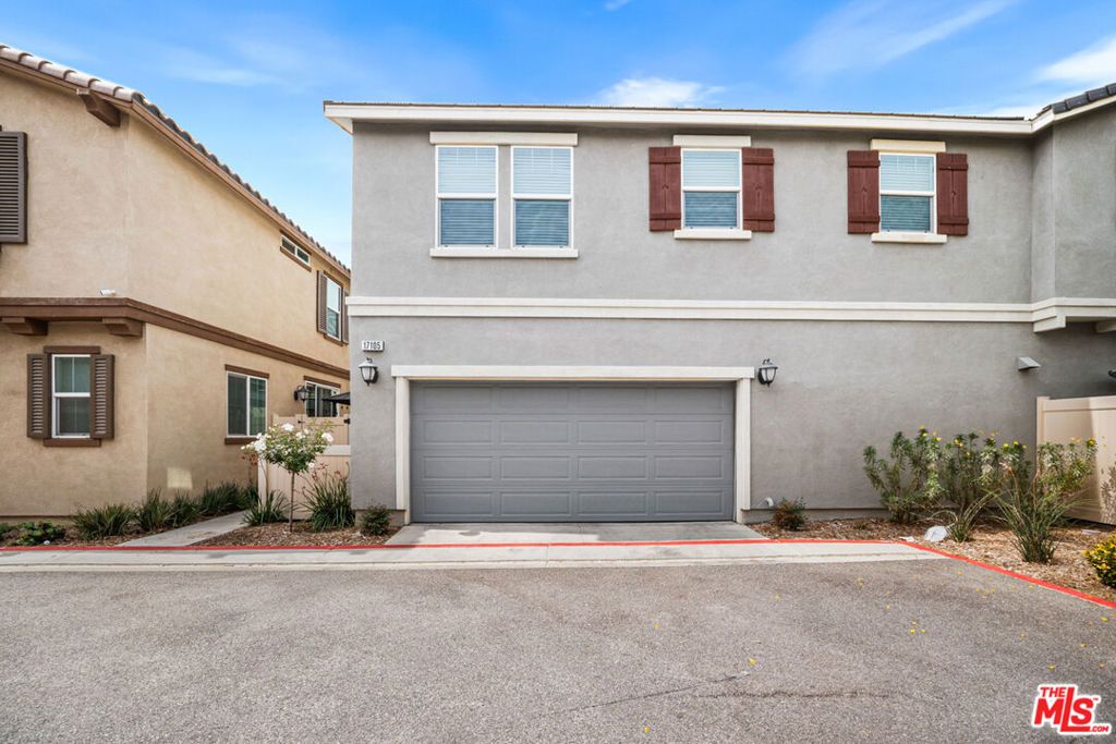 Image 26 of property listing at 17105 Zion Drive, Canyon Country, CA 91387