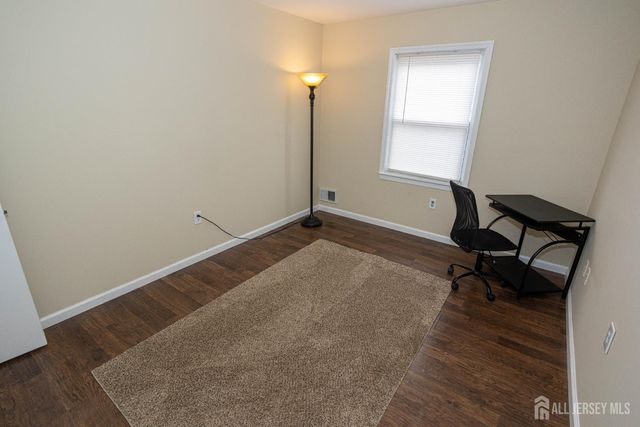 21 Rosewood Court, Sayreville, NJ 08872