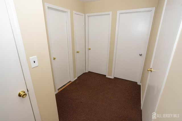 21 Rosewood Court, Sayreville, NJ 08872