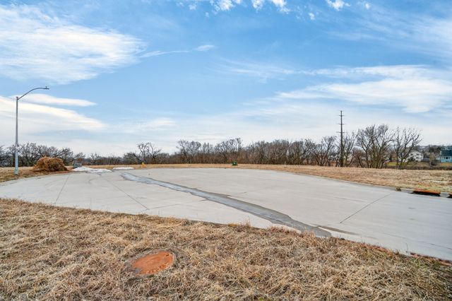 260 Alder Boulevard, Pleasant Hill, IA 50327