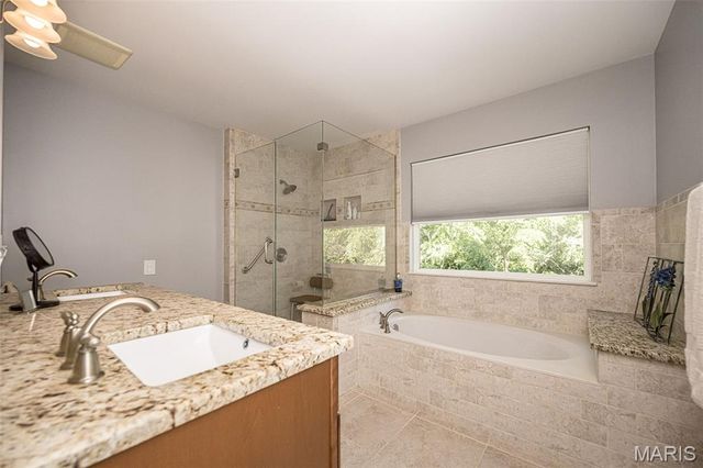 565 Vista Hills Court, Eureka, MO 63025