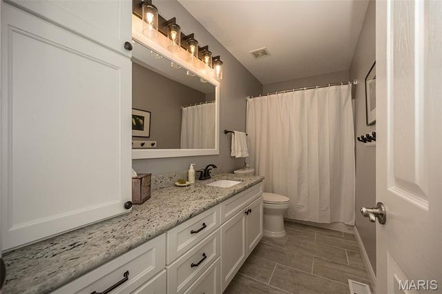565 Vista Hills Court, Eureka, MO 63025