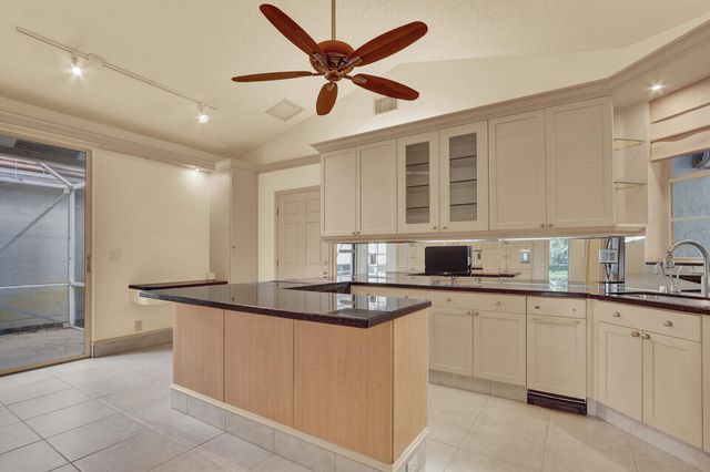 12751 Touchstone Place, Palm Beach Gardens, FL 33418