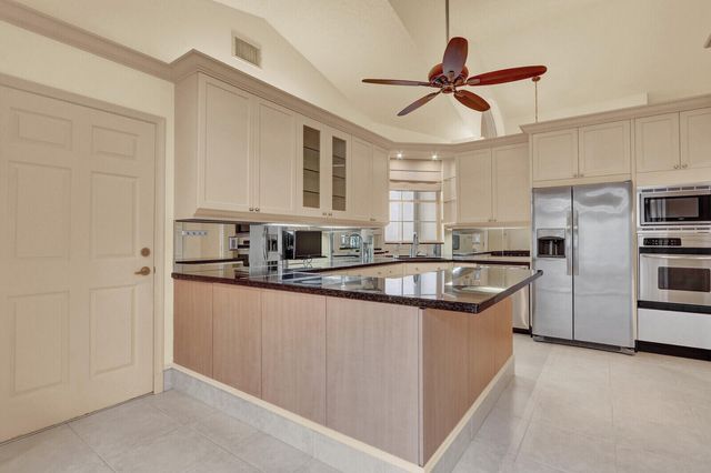 12751 Touchstone Place, Palm Beach Gardens, FL 33418