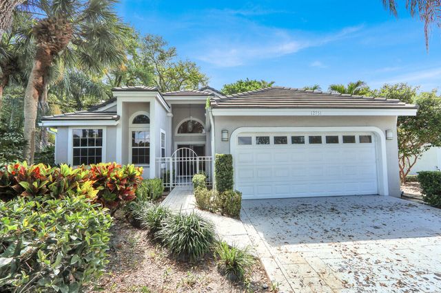 12751 Touchstone Place, Palm Beach Gardens, FL 33418