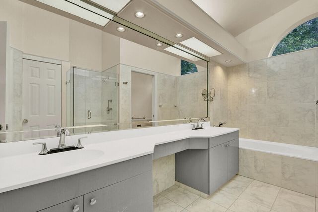 12751 Touchstone Place, Palm Beach Gardens, FL 33418