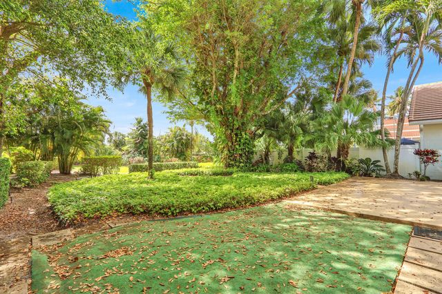 12751 Touchstone Place, Palm Beach Gardens, FL 33418