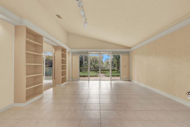 12751 Touchstone Place, Palm Beach Gardens, FL 33418
