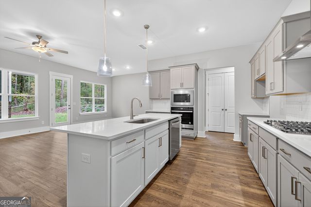 127 Crimson Feather Drive, Jefferson, GA 30549