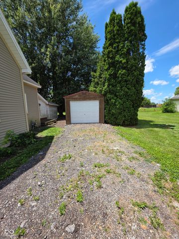 516 N Independence Street, Tipton, IN 46072