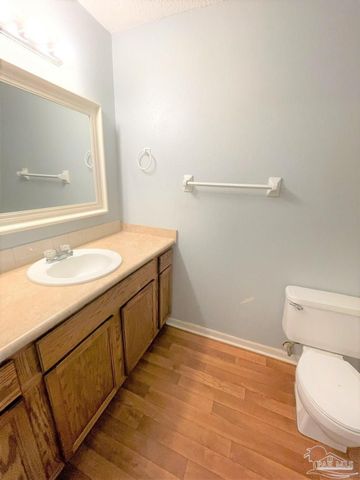 1111 Polk Ave, Pensacola, FL 32507