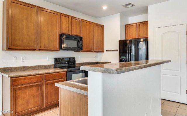 4813 N 108th Avenue, Phoenix, AZ 85037