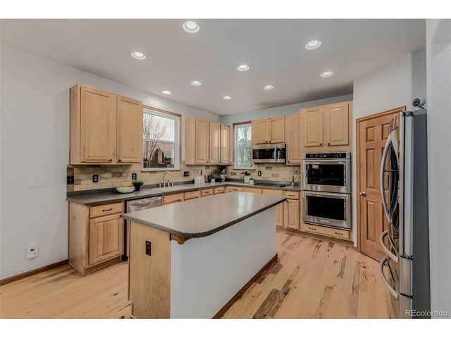 2112 Primrose Ln, Erie, CO 80516