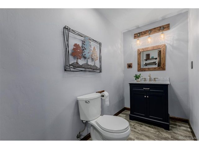 2112 Primrose Ln, Erie, CO 80516