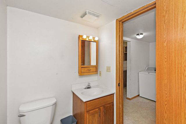 1302 State Street, Dekalb, IL 60115