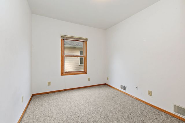 1302 State Street, Dekalb, IL 60115