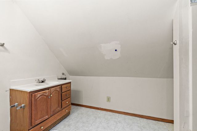 1302 State Street, Dekalb, IL 60115