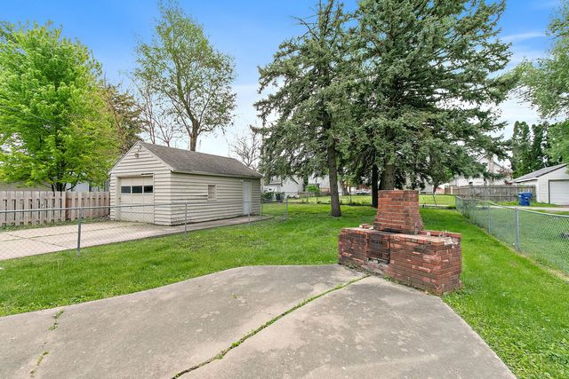 1302 State Street, Dekalb, IL 60115