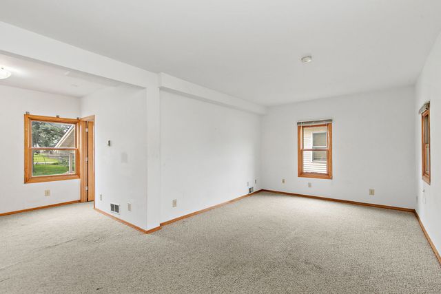 1302 State Street, Dekalb, IL 60115
