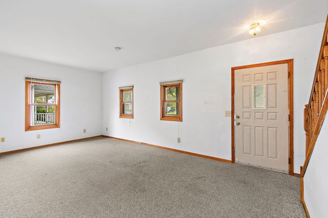 1302 State Street, Dekalb, IL 60115