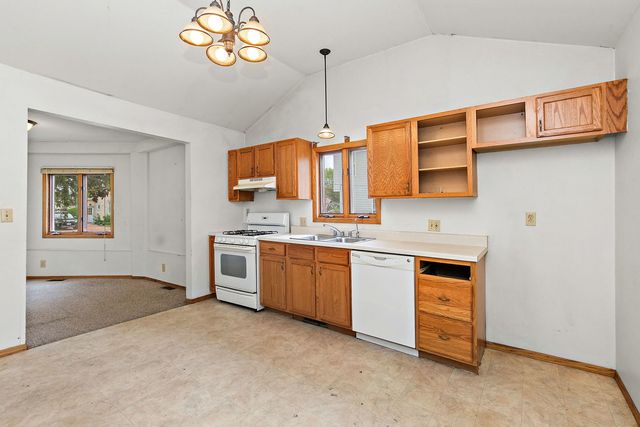1302 State Street, Dekalb, IL 60115
