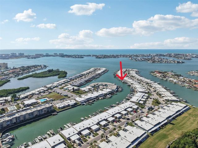 542 BOCA CIEGA POINT BOULEVARD N 2108, Madeira Beach, FL 33708