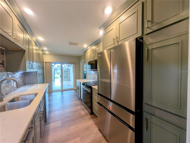 542 BOCA CIEGA POINT BOULEVARD N 2108, Madeira Beach, FL 33708