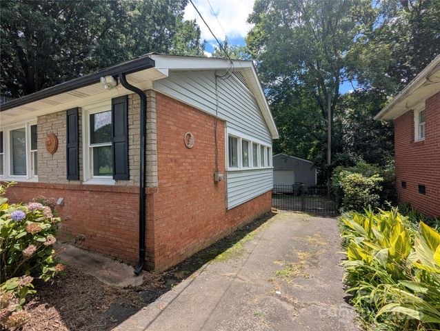 1614 Keeling Place, Charlotte, NC 28210