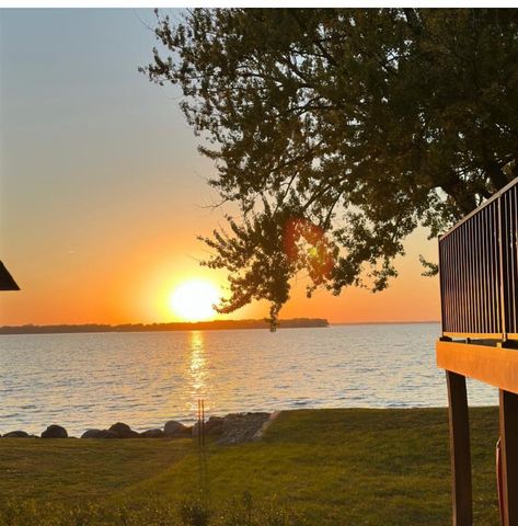 671 N Cow Path Lane, Fort Atkinson, WI 53538