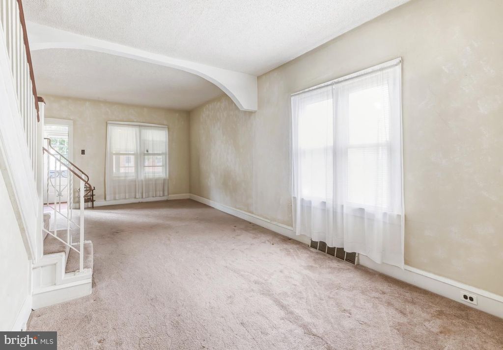 332 8TH ST, GLOUCESTER CITY, NJ 08030 — photo 2