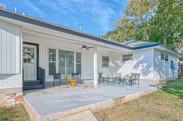1310 Antigua Lane, Houston, TX 77058