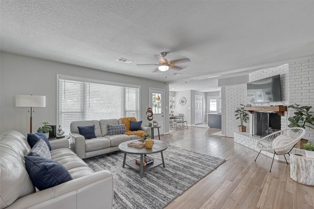 1310 Antigua Lane, Houston, TX 77058