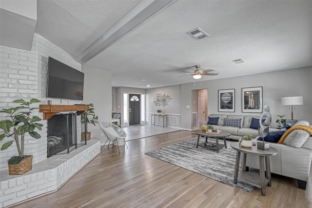 1310 Antigua Lane, Houston, TX 77058