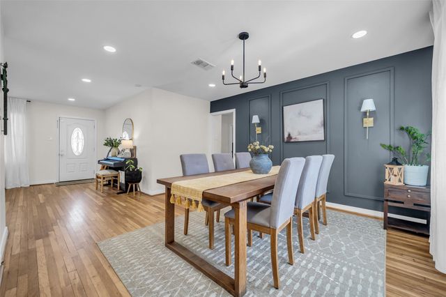 922 Innsdale Drive, Houston, TX 77076