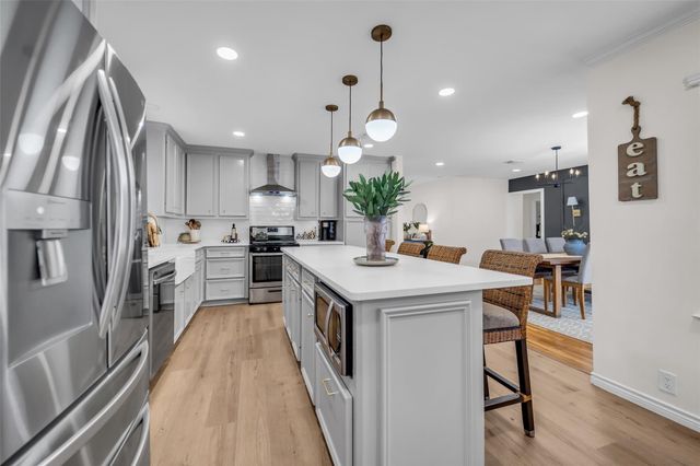 922 Innsdale Drive, Houston, TX 77076