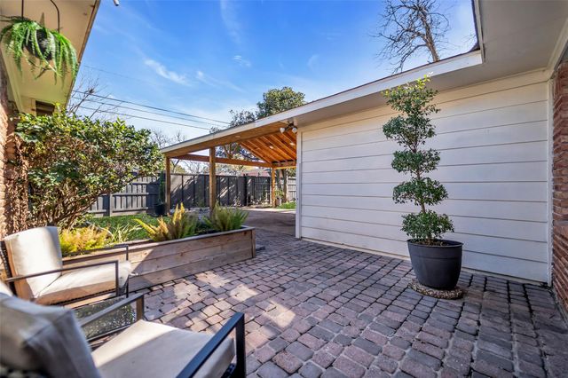 922 Innsdale Drive, Houston, TX 77076