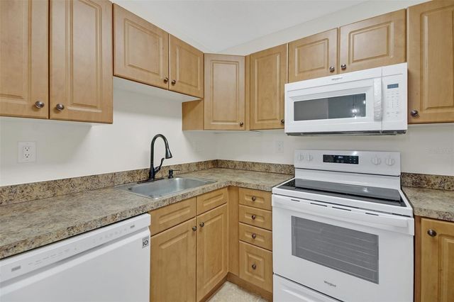 220 MOREE LOOP 2, Winter Springs, FL 32708