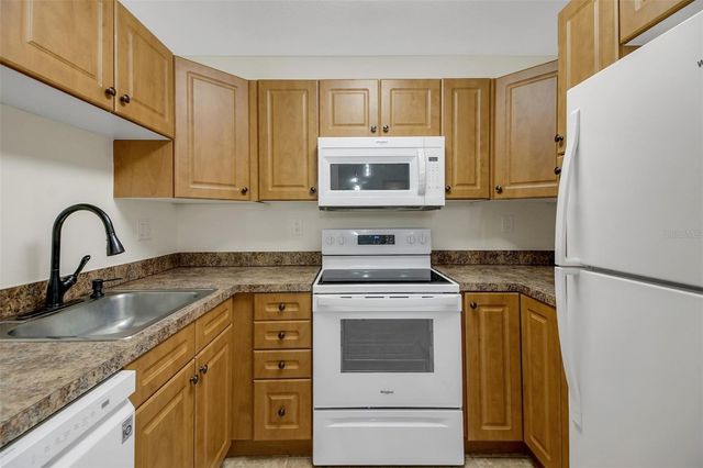 220 MOREE LOOP 2, Winter Springs, FL 32708