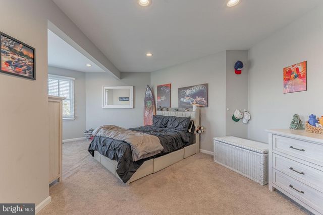 8 MATTHEWS RUN, Chester Springs, PA 19425