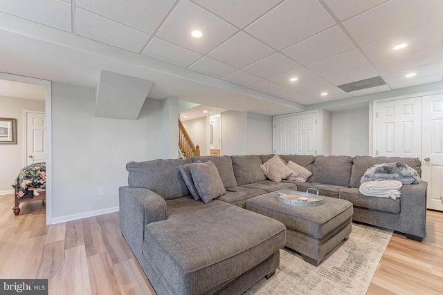 8 MATTHEWS RUN, Chester Springs, PA 19425